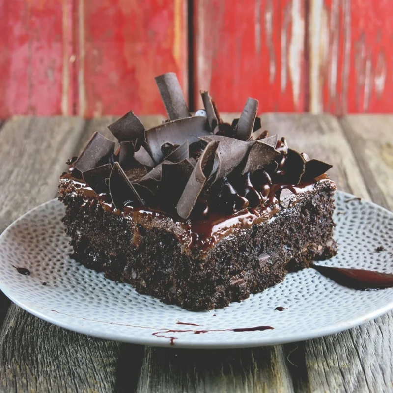 Roots 657 Chocolate Cake