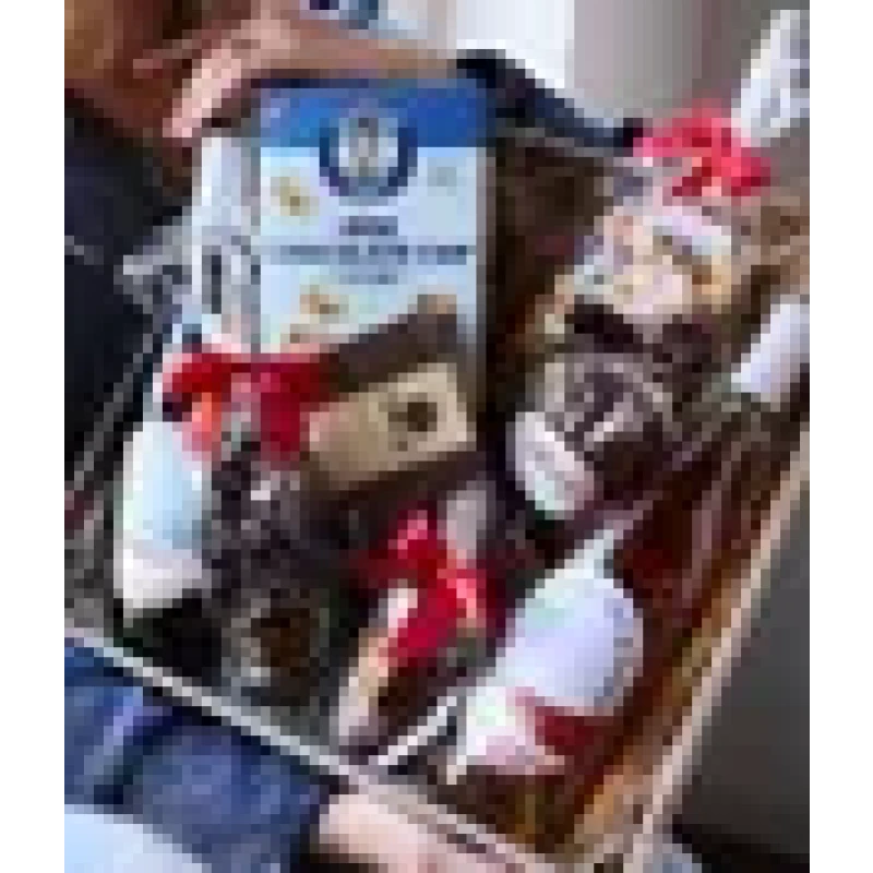 I Love You! Gourmet Chocolate & Wine Indulgence Gift Box - California Red Wine